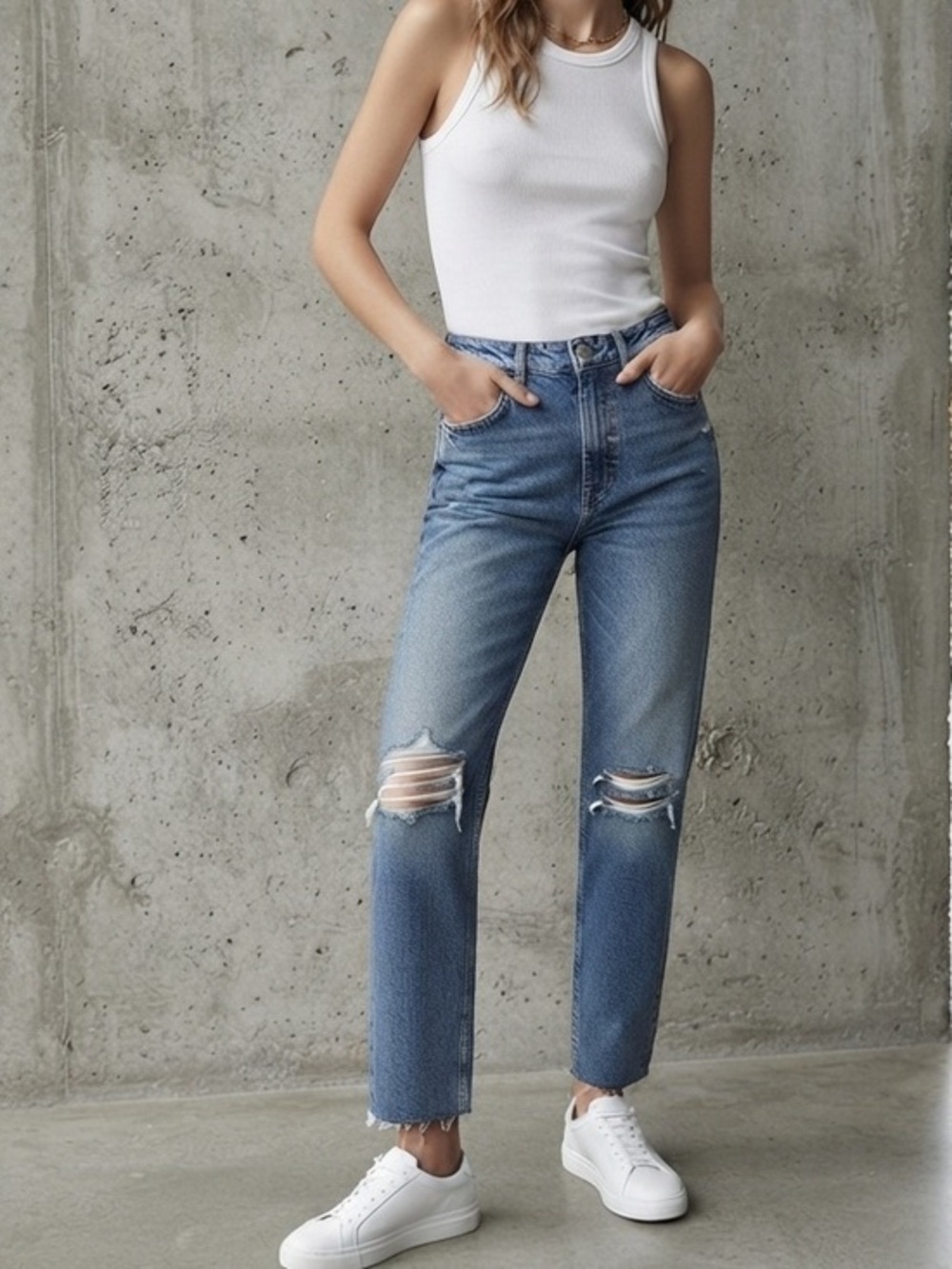 New Zara Midrise Blue Distressed Straight-Leg Jeans Size 2 Cotton